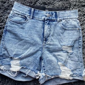 NY & CO Curvy Sculpting Shorts